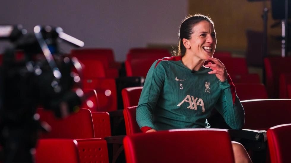 LFC女子チームのニアム・ファヒーへの感動的な賛辞をご覧ください