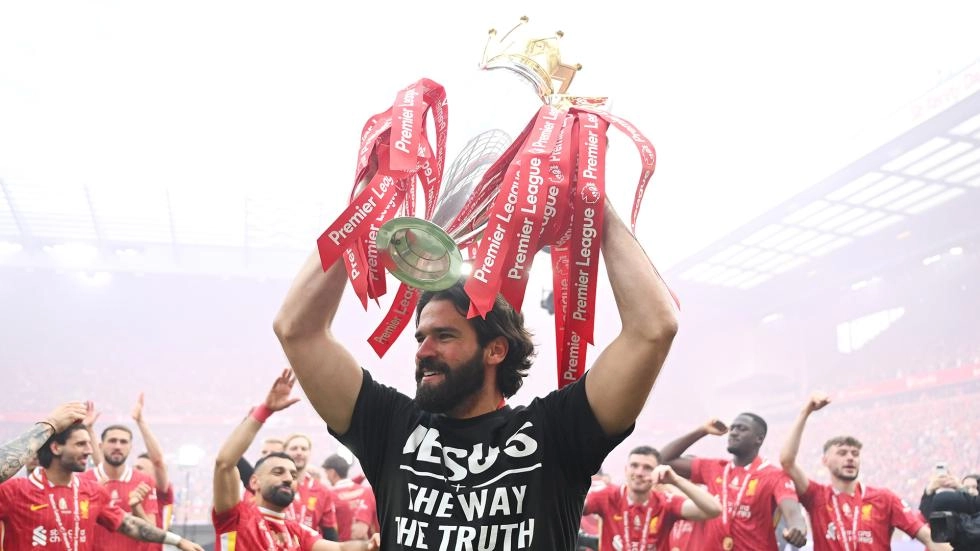 Sweet tooth, feeling invincible and an impossible celebration - tales from 'Alisson: My Story'