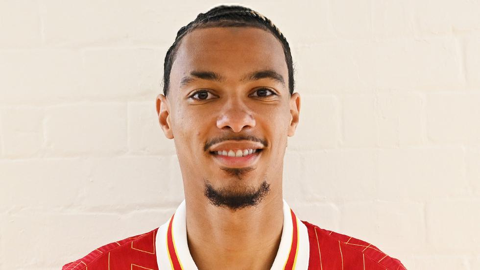 ヒューゴ・エキティケのリバプール仮ユニフォーム番号が明らかに