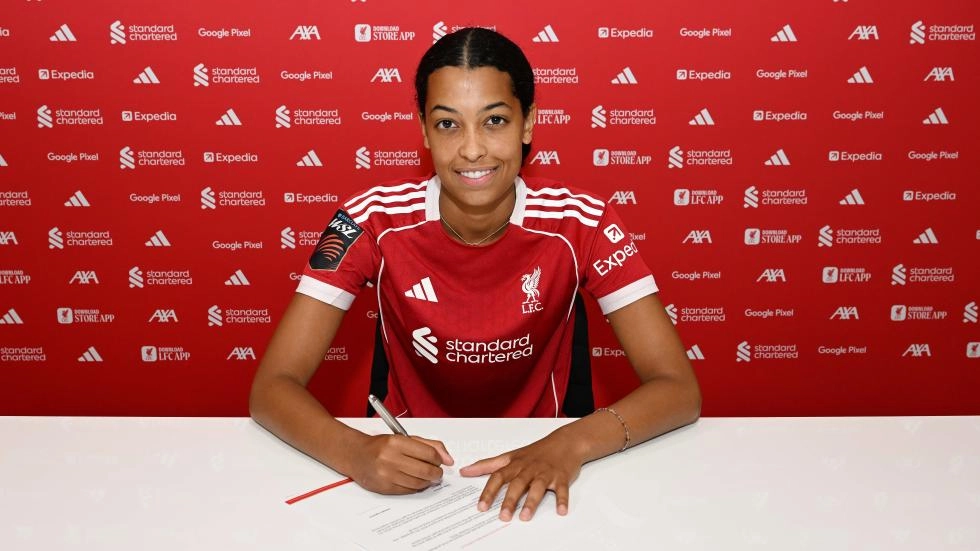 Hannah Silcock agrees new contract at Liverpool FC Women