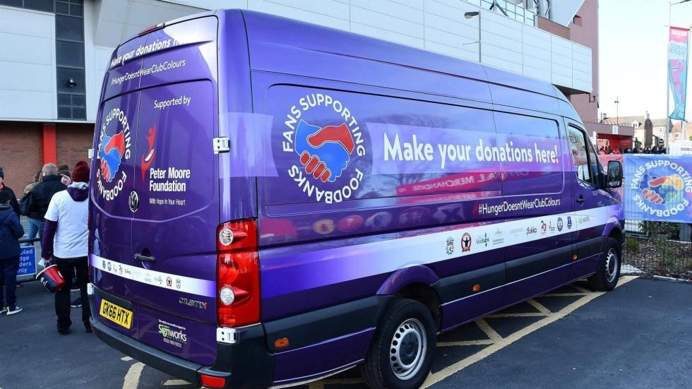 Cadbury and Fans Supporting Foodbanks unite to help local communities