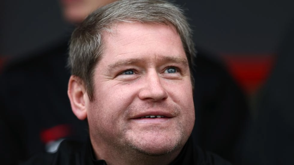LFC Women supporters encouraged to take part in Matt Beard applause