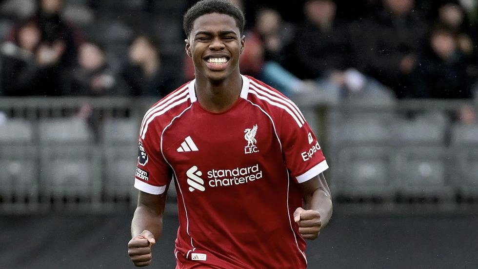 Watch: Keyrol Figueroa's mini-Merseyside derby hat-trick