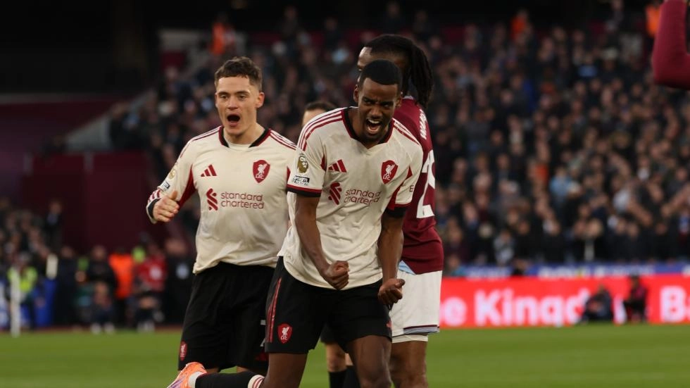 Alexander Isak: We have to stay humble and build momentum now