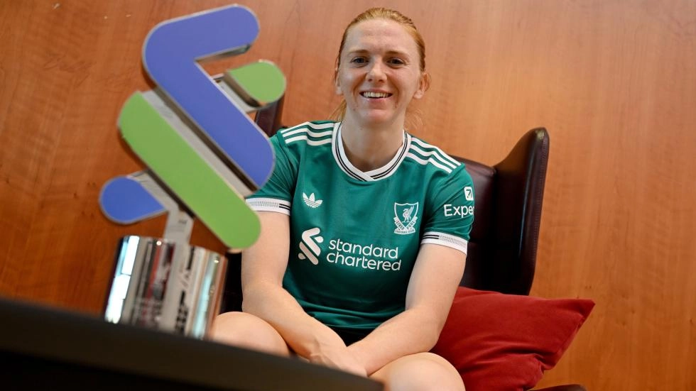 Ceri Holland wins LFC Women's October Player of the Month