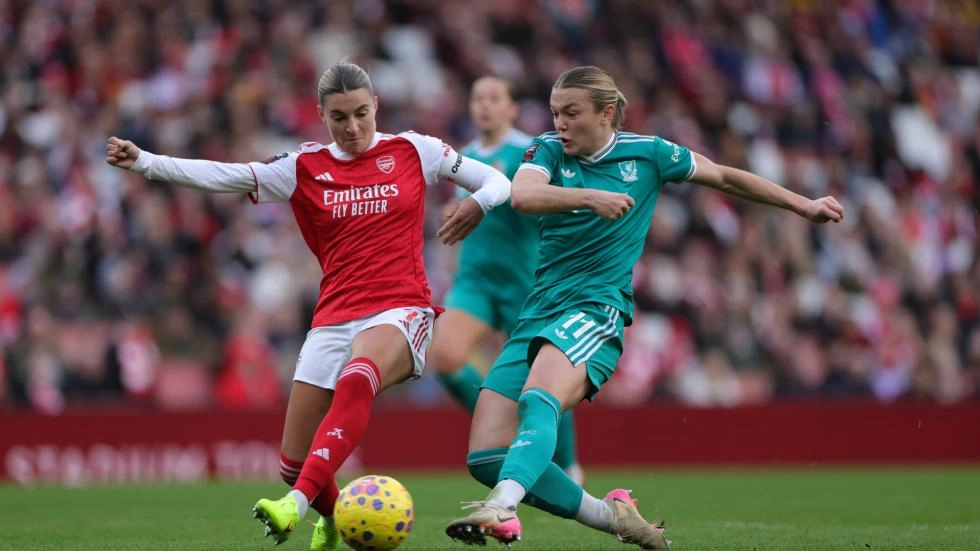 WSL match report: Liverpool suffer late defeat against Arsenal