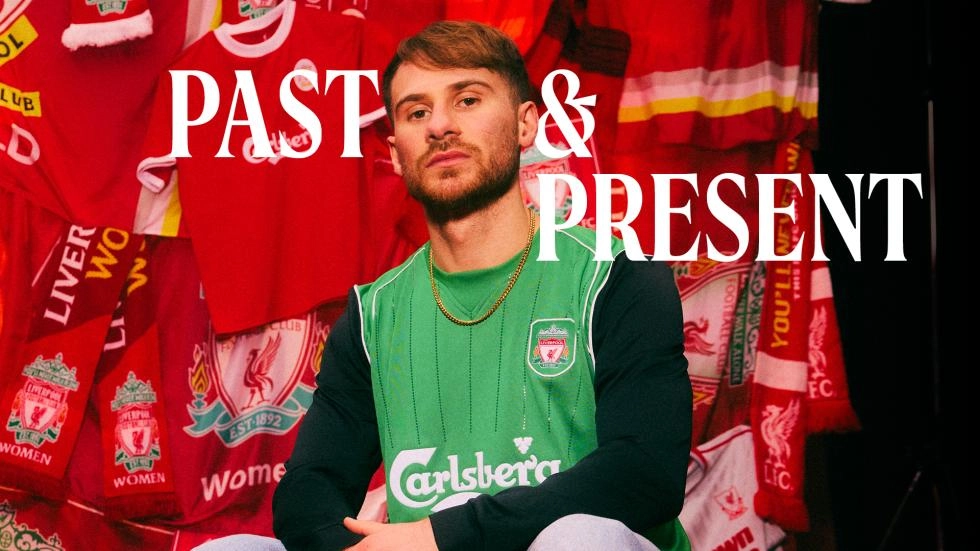 アイコニックで流行に左右されない-レッズのスターがLFCレトロ