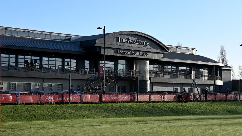 Sekolah Sepak Bola: Belajar bermain 'The Liverpool Way' Paskah ini