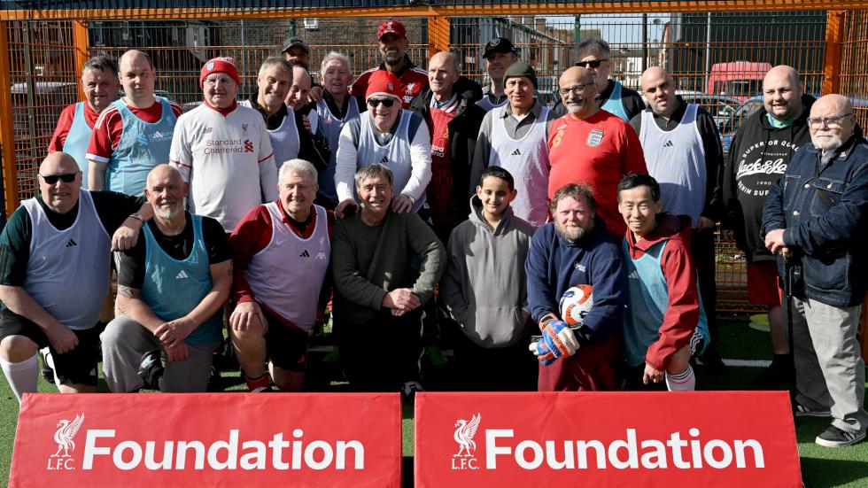 Jürgen Klopp dan mantan Reds mengunjungi ASCC menjelang pertandingan legenda LFC Foundation