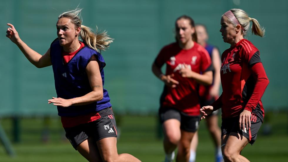 Foto pelatihan: Persiapan Liverpool Rabu untuk perjalanan WSL ke Man City