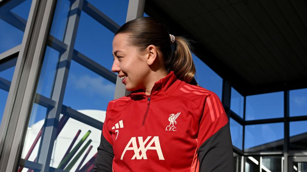 スポーツ・フィットネス ULTIMATE LIVERPOOL FC ea-fc-26-launch-editorial-