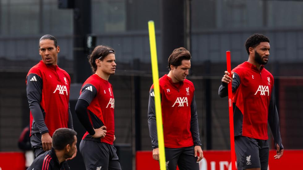 Manchester United v Liverpool: Berita tim