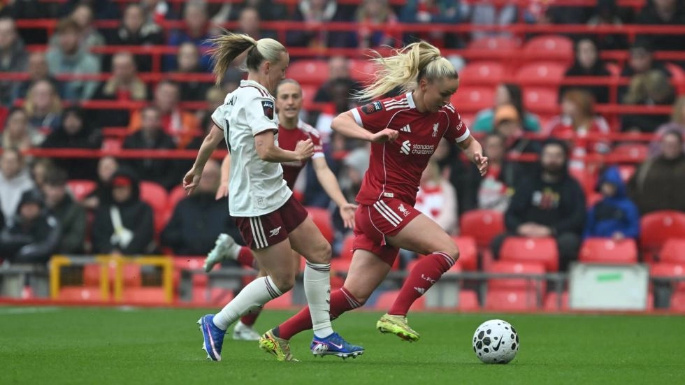 El Liverpool es derrotado por el Arsenal en la final de temporada de la WSL en Anfield
