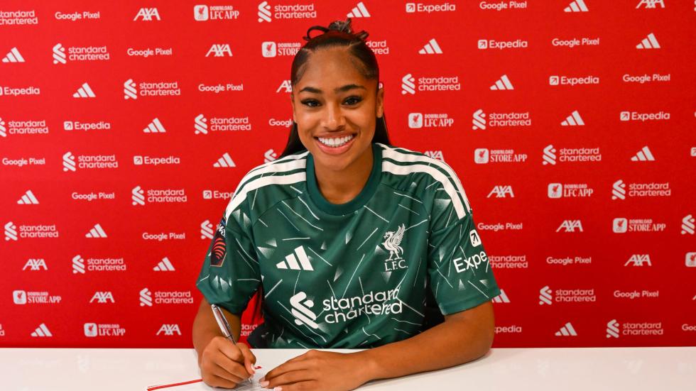 LFC Women menandatangani penandatanganan kiper Khiara Keating