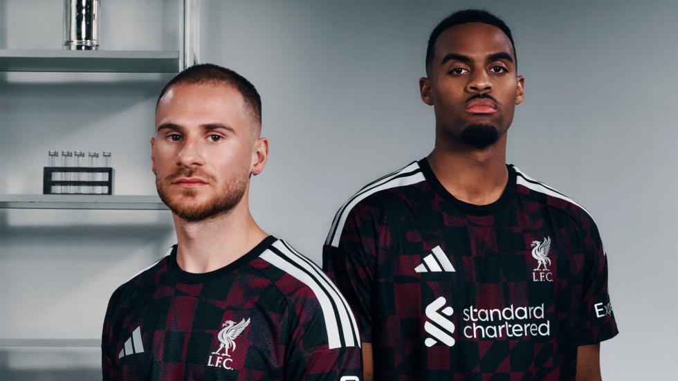 third-kit-player-gallery-