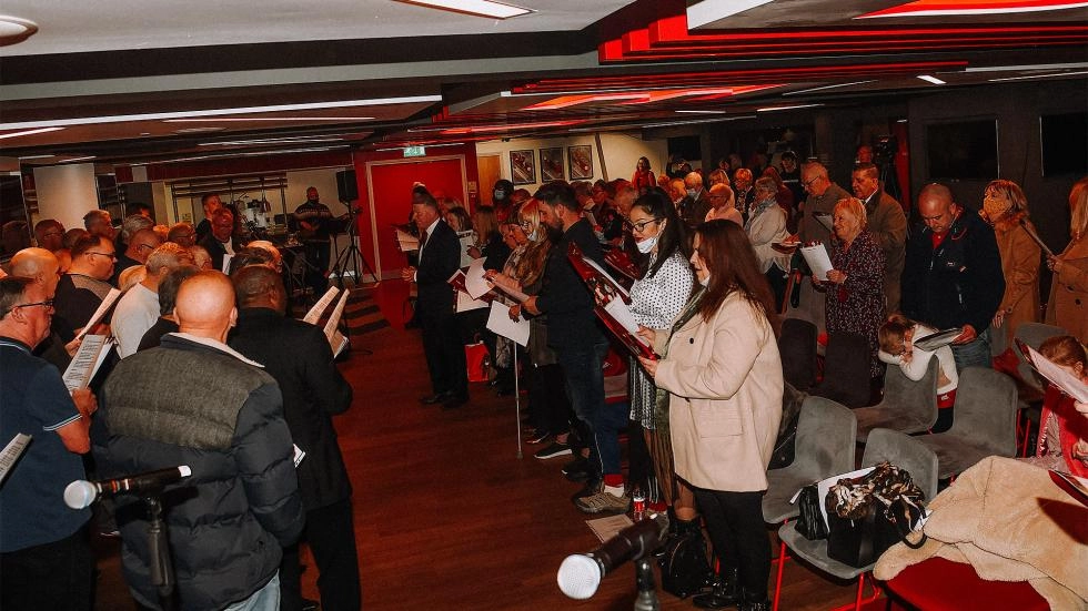 LFC welcomes community back to Anfield for its annual Christmas carol service