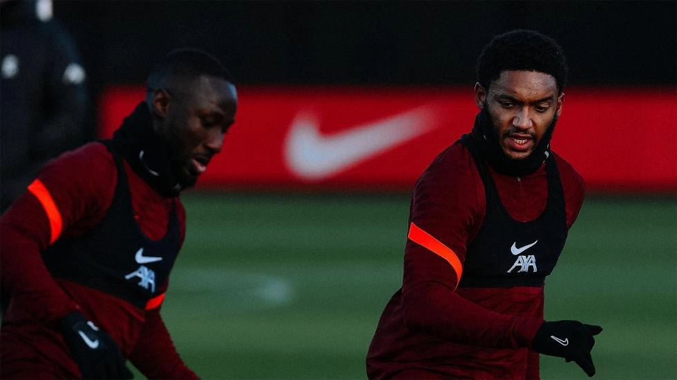 Gomez and Keita train as Reds begin preparation for Wolves trip