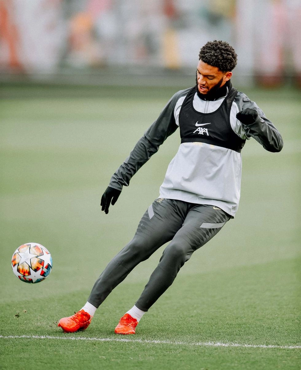 Liverpool in training ahead of Champions League clash with Inter ...