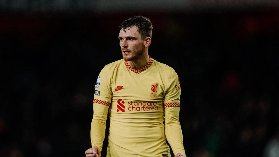 Andy Robertson up for Premier League Player of the Month