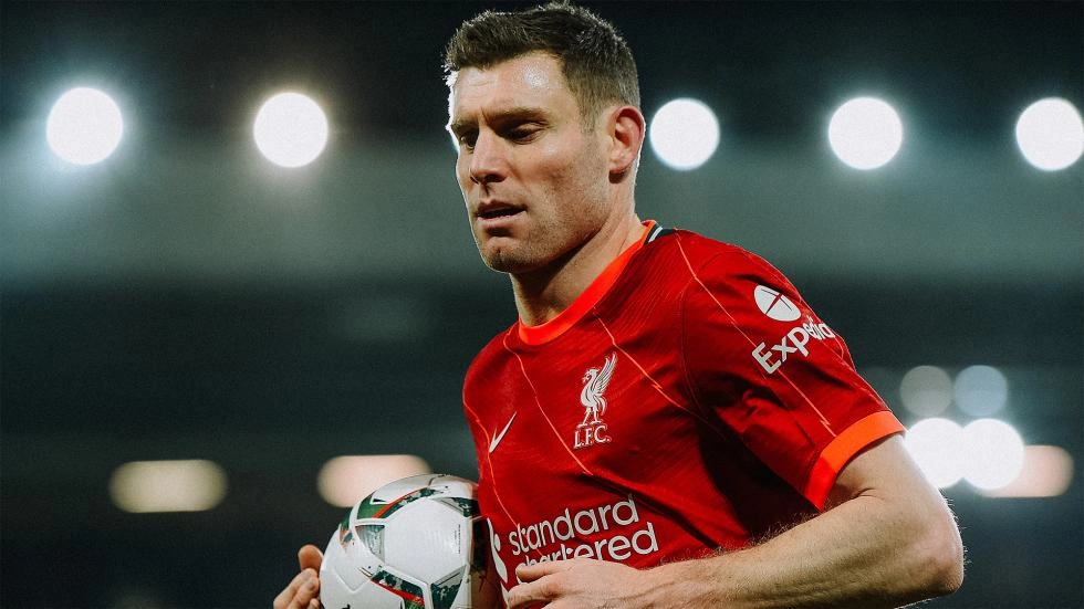 James Milner signs Liverpool FC contract extension