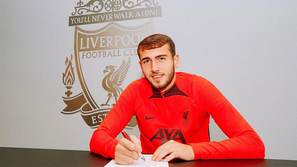 Harvey Davies signs Liverpool FC contract extension