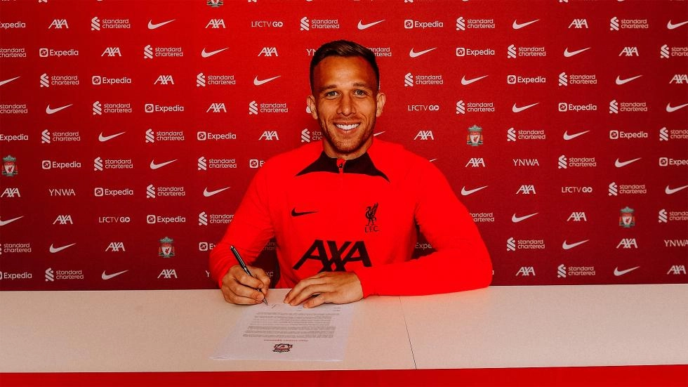 Liverpool complete signing of Arthur Melo on loan