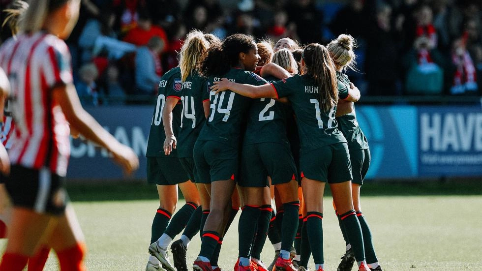 Megan Campbell free-kick gives LFC Women victory in League Cup opener