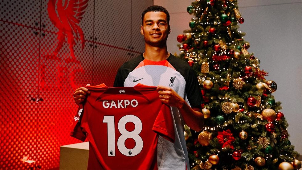 Your chance to win an LFC shirt signed by Cody Gakpo