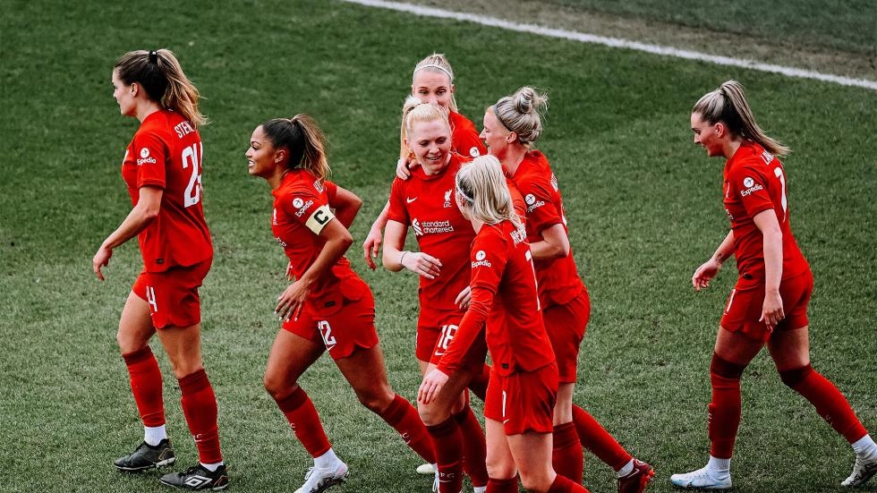 Kearns and Holland net to give LFC Women win over Reading