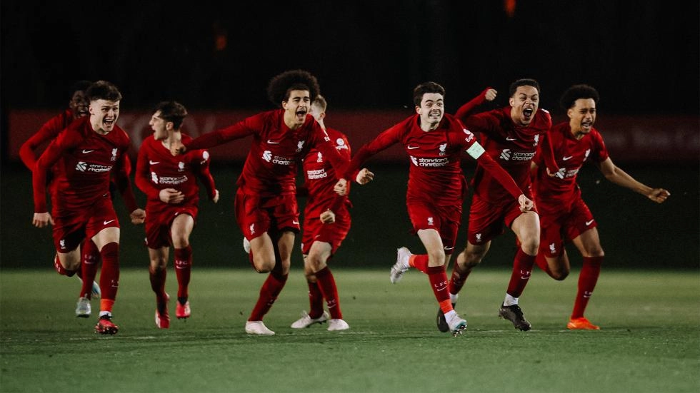 Youth League highlights: Liverpool 1-1 Porto (6-5 pens)