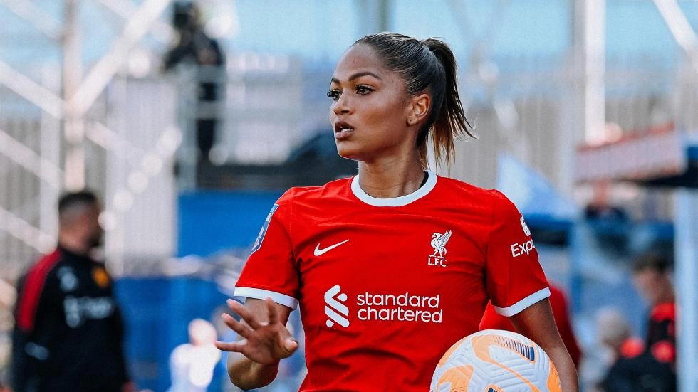 Photos: LFC Women wear new Nike home kit for first time