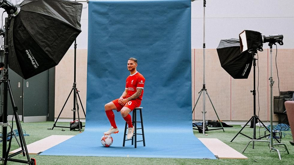 Signing day vlog: Behind the scenes of Mac Allister's LFC arrival