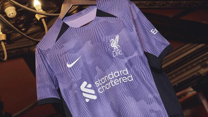 liverpool away purple kit