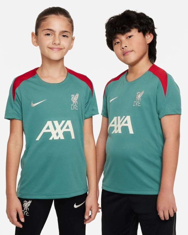 発表：LFCの新しいナイキトレーニングキットシリーズのベストセラーの