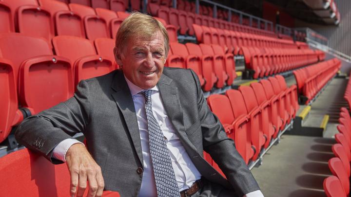 ケニー・ダルグリッシュ　Kenny Dalglish サッカートレカ　サイン ケニーダルグリッシュ サイン入り Prizmカード - メルカリ