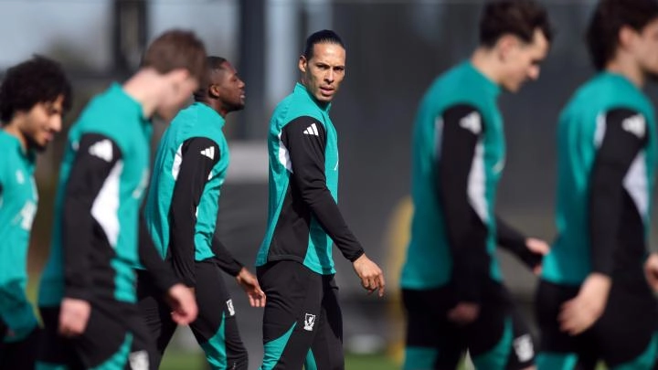 Training photos: Liverpool's session on the eve of Galatasaray decider
