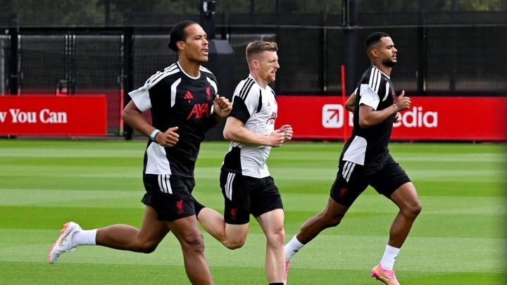 Photos: Cody Gakpo and Virgil van Dijk begin pre-season at AXA Training Centre