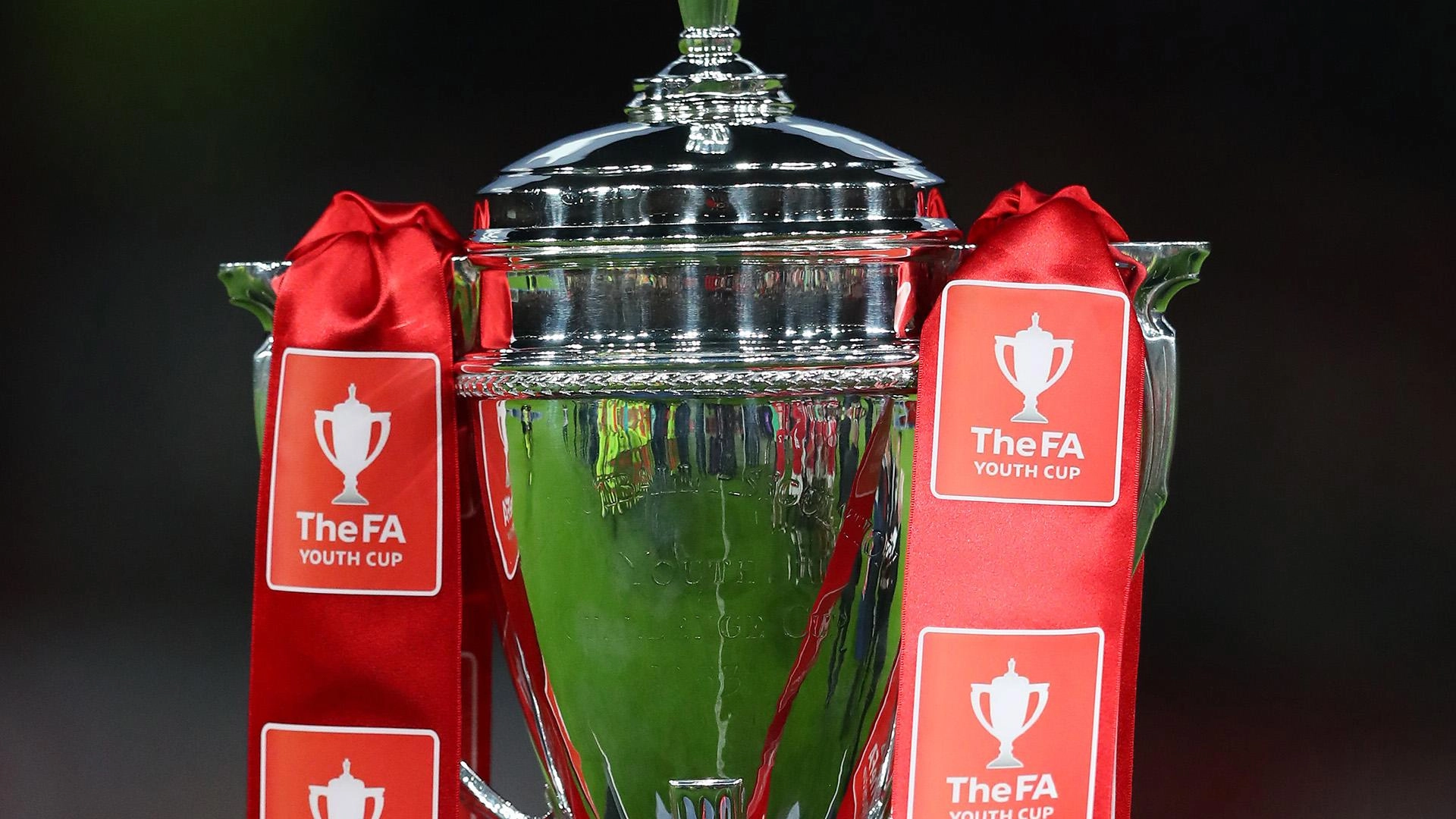 【貴重】リバプールFC 2005 FA CUP優勝記念6体セット コリンシアン 貴重】リバプールFC 2005 FA CUP優勝記念6体セット コリンシアン