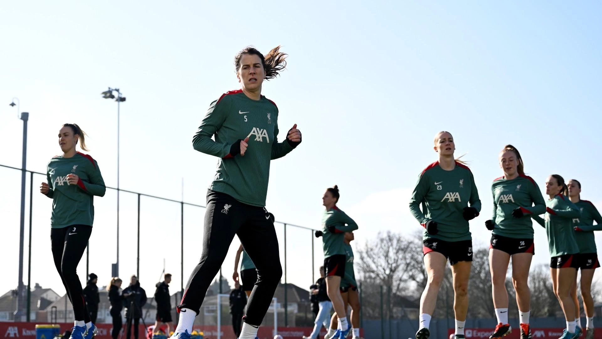 マンチェスター・ユナイテッドに先駆けたLFC女子フィットネス
