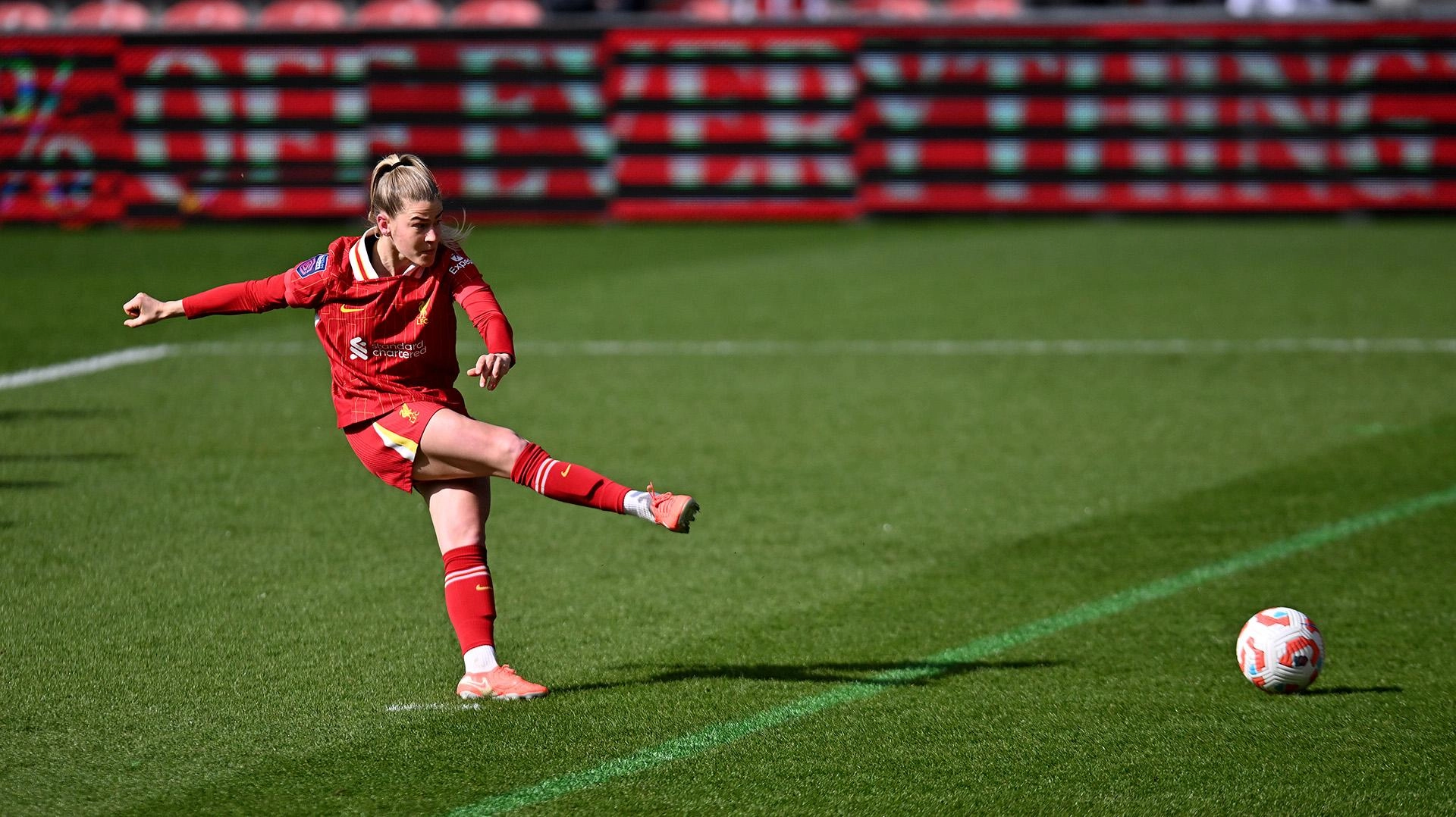 【​限​定​販​売​】 リバプールがWSLでアストン・ヴィラに後半敗北 - FC Liverpool 趣味・スポーツ・実用