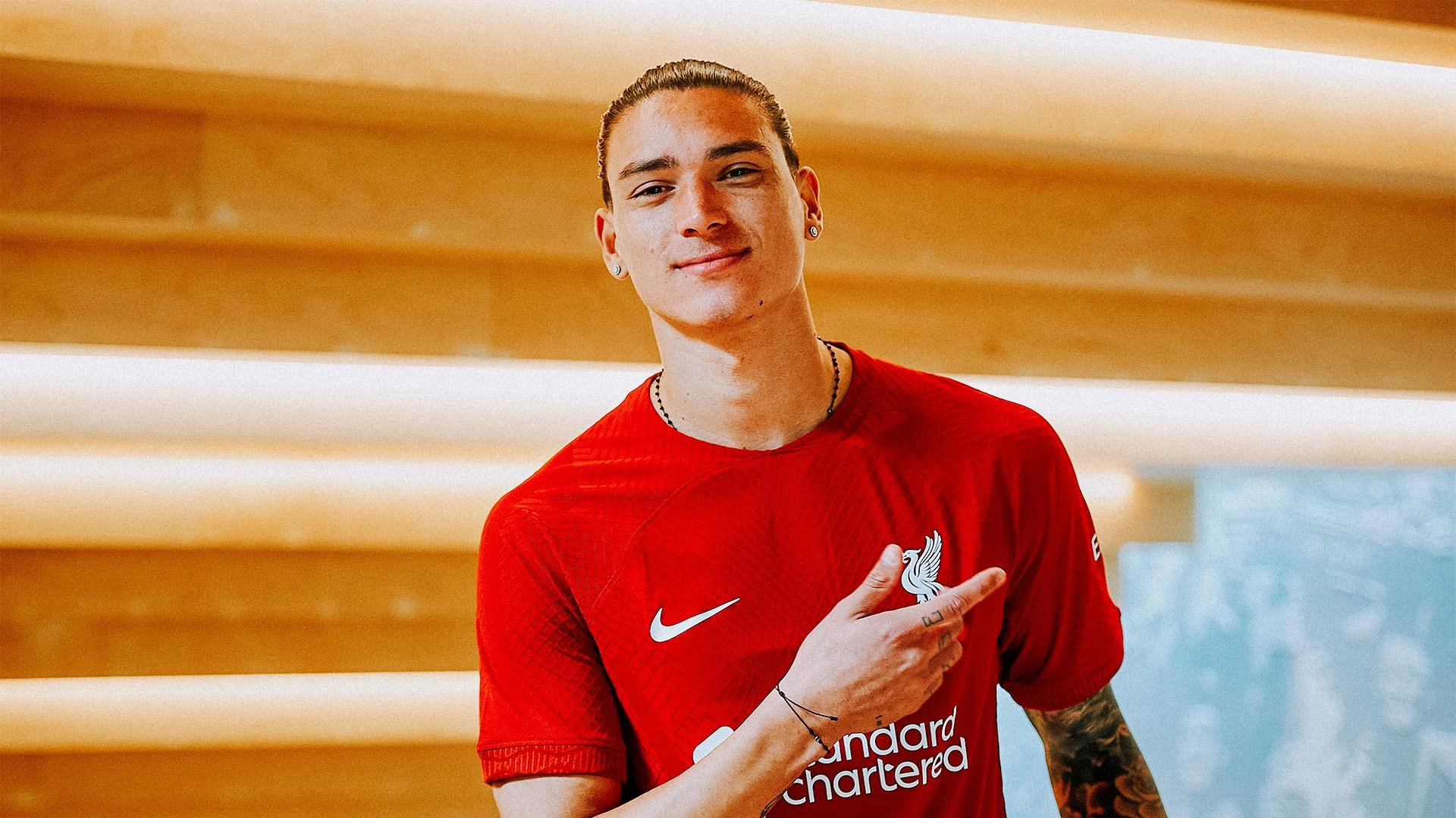 Liverpool FC オーセンティック　Darwin 27 89ea4d3041c932d4023bd7651a03fe